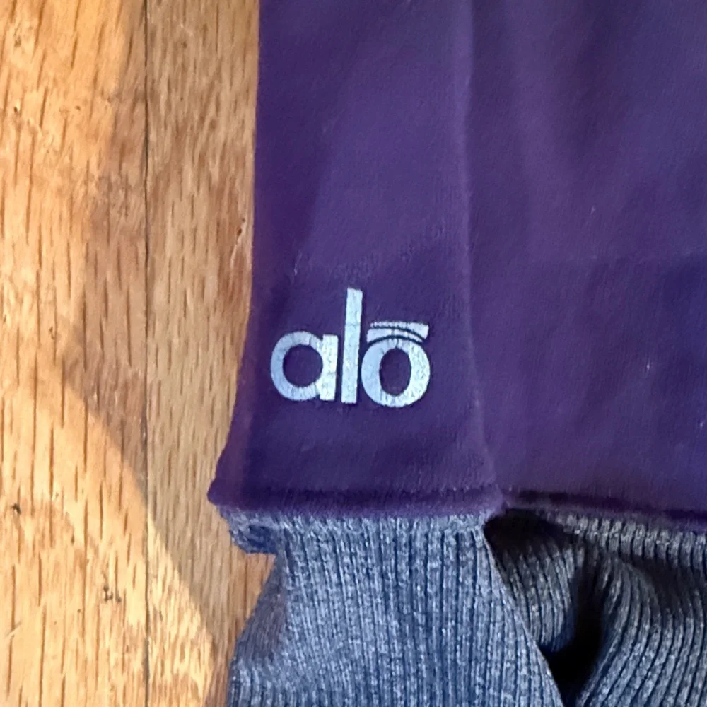 ALO Yoga Navy and Black Two-Tone High-Waist Leggings